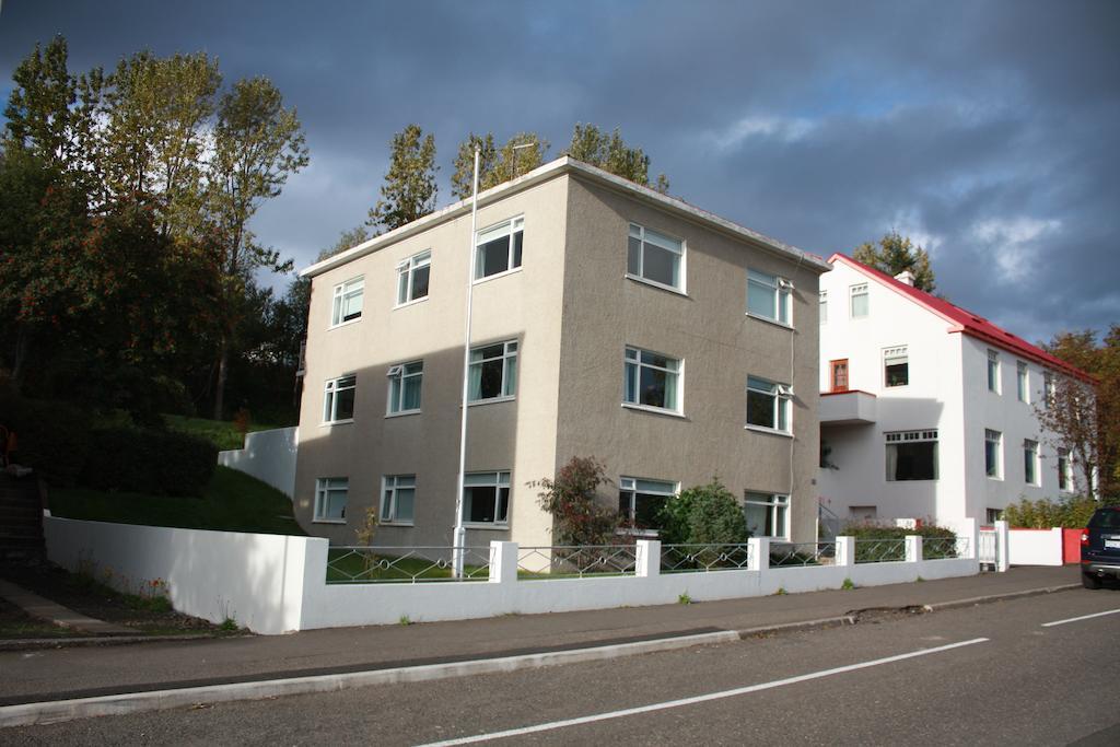 Brekkugata 33 Guesthouse Akureyri Exterior foto